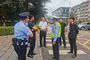 多纳鲁马：感谢恩里克教练对我的信任，祝基耶利尼退役后好运